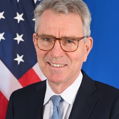icon for Geoffrey Pyatt