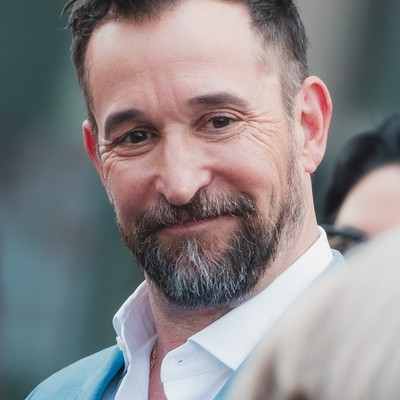 icon for Noah Wyle