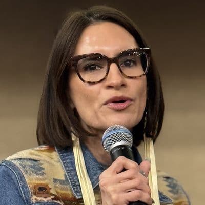 icon for Peggy Flanagan (D)